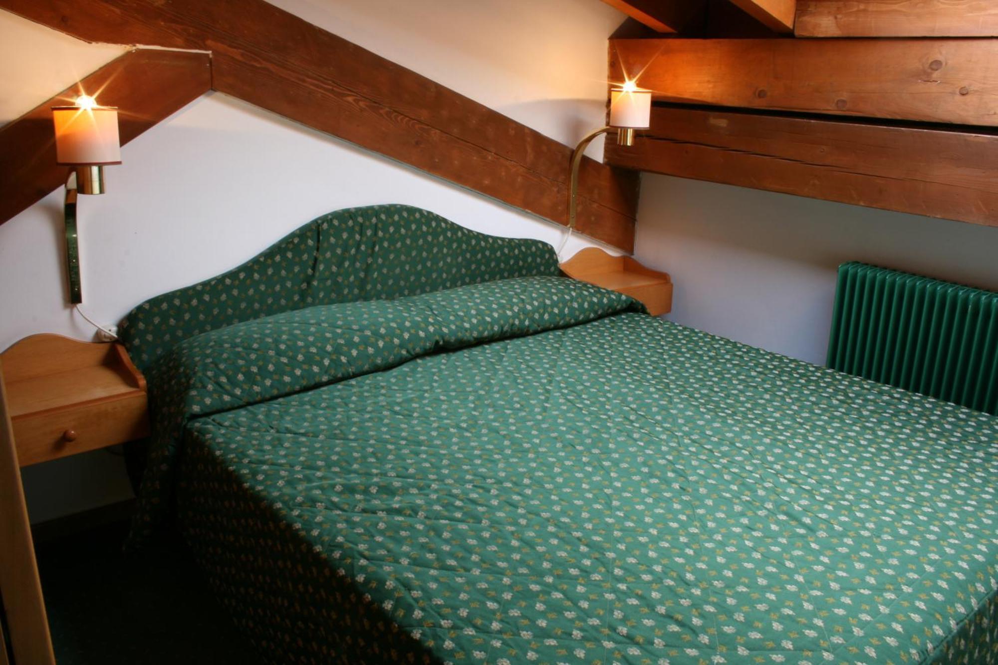 Residence Hotel Sport Campiglio Madonna Buitenkant foto