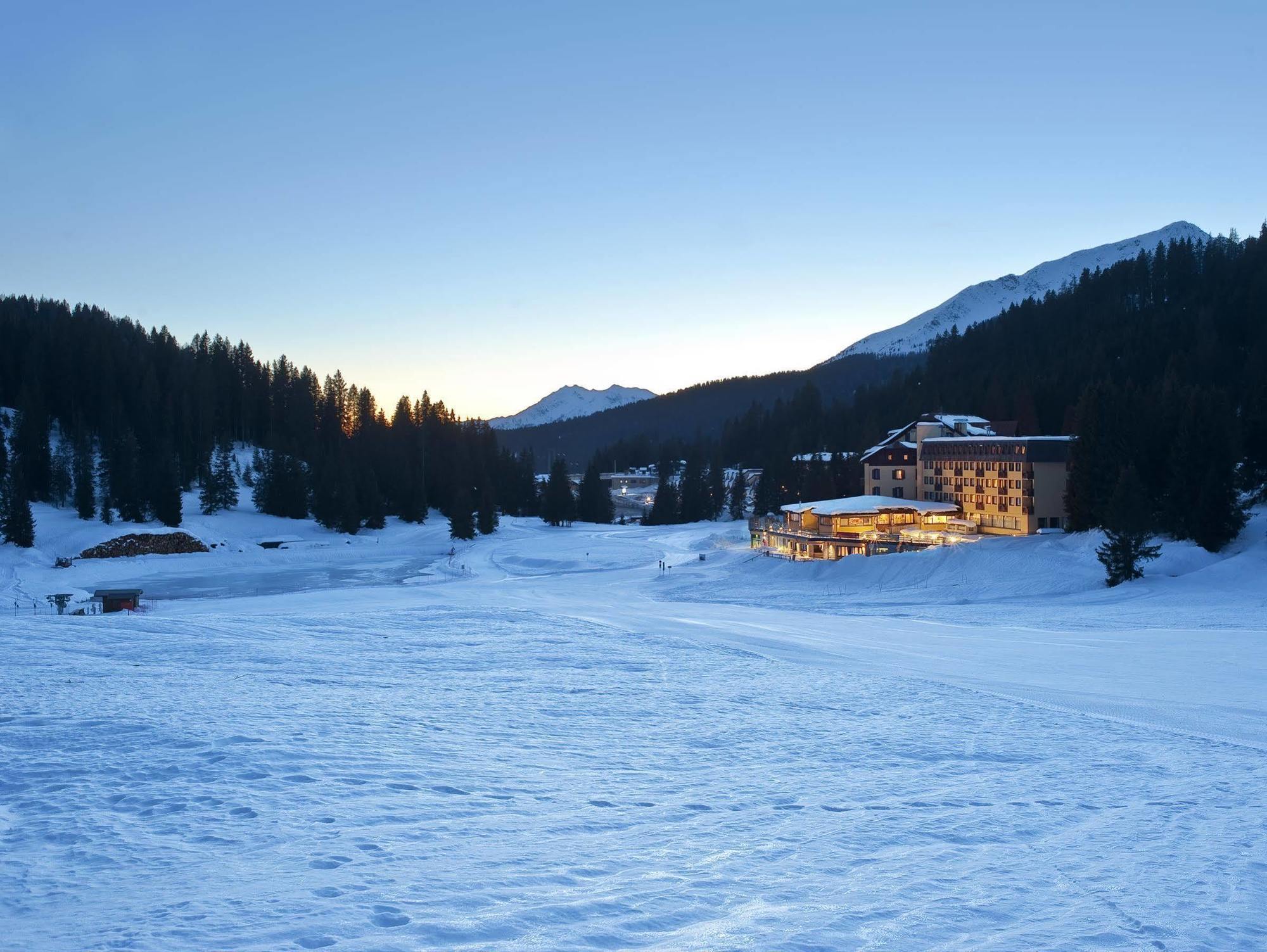 Residence Hotel Sport Campiglio Madonna Buitenkant foto
